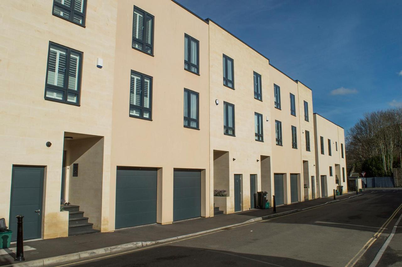 Solar Sanctuary- Skyline Balcony, City Centre, Three Floors, King Beds, Netflix And More! Bath Dış mekan fotoğraf
